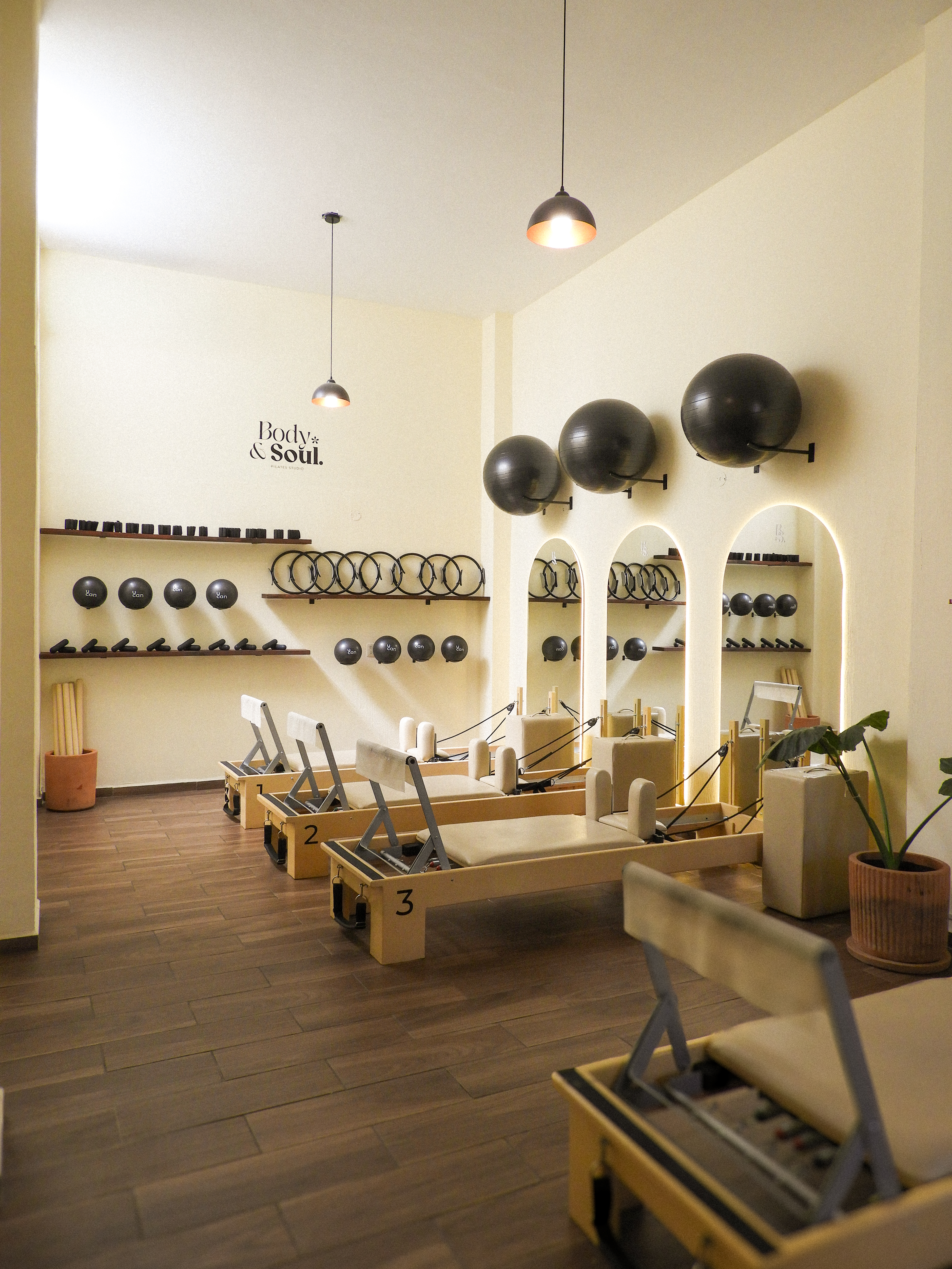Body & Soul Pilates Studio - Vista previa siguiente